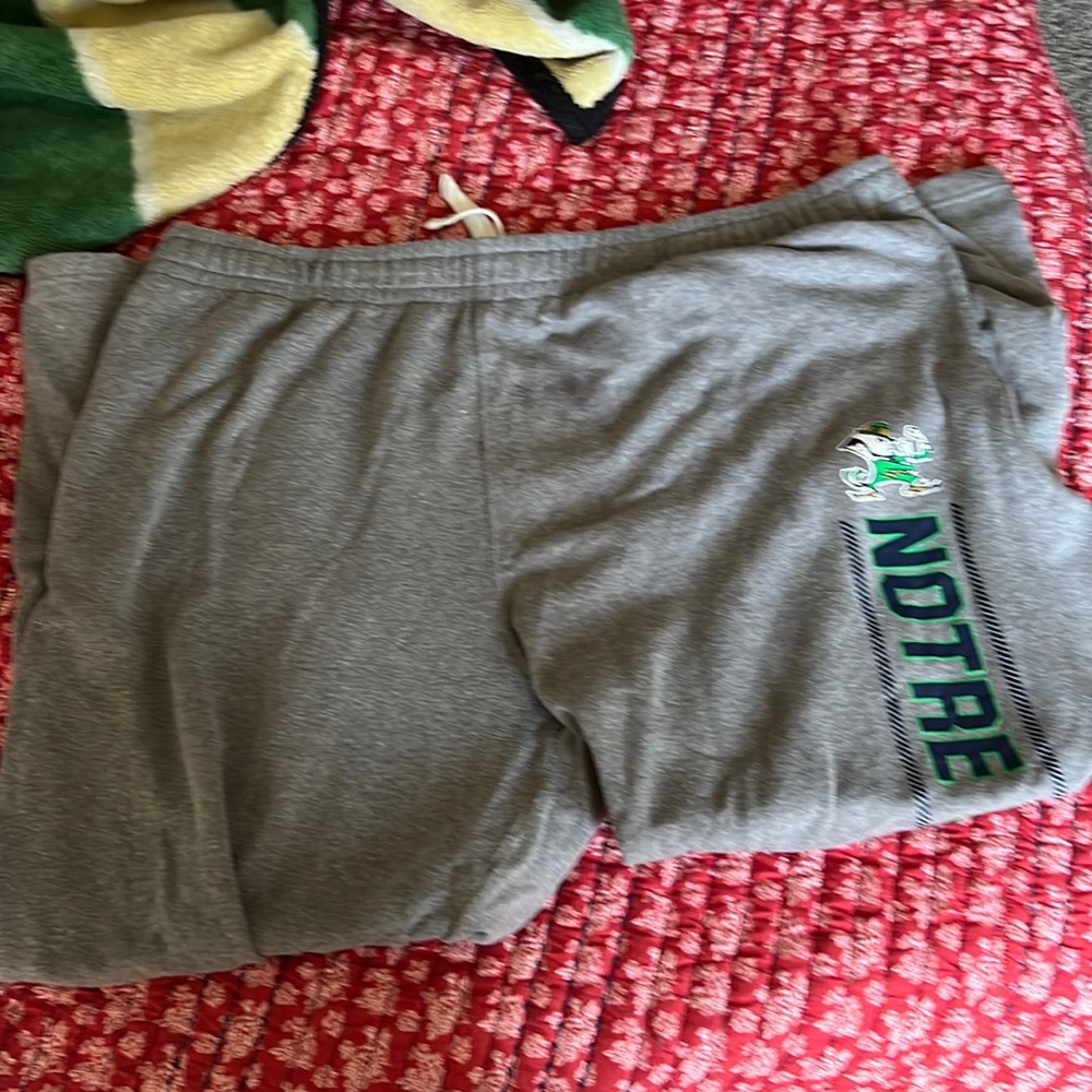 Grey Norte Dame Sweatpants